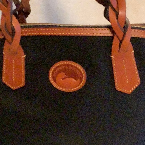 Dooney & Bourke handbag - Picture 2 of 11
